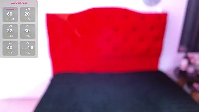 Snapshot of Sofi_F_w chatting on 03/20/25, 10:40 Sofi F w online show from 03/20/25, 10:40