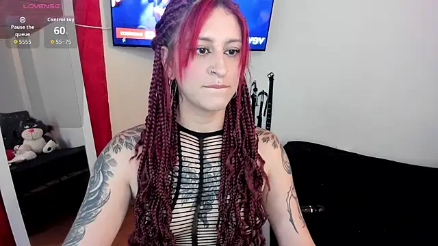 Sofi F w online show from 06/12/26, 07:22