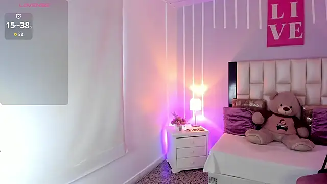 Snapshot of Andy_Gamboa chatting on 11/21/25, 01:10 Andy Gamboa online show from 11/21/25, 01:10