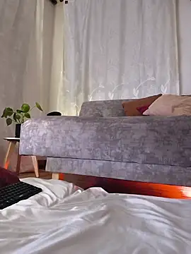 shanon love3 online show from 11/27/25, 11:49