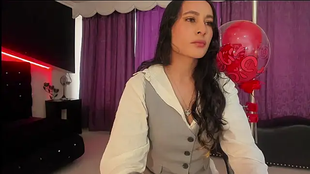 Snapshot of Coral_Gibson chatting on 02/14/26, 01:11 Coral Gibson online show from 02/14/26, 01:11