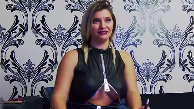 Lorehottie online show from 03/15/25, 12:24