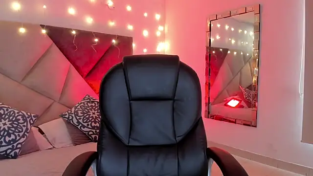 GiaFu online show from 10/30/25, 06:16