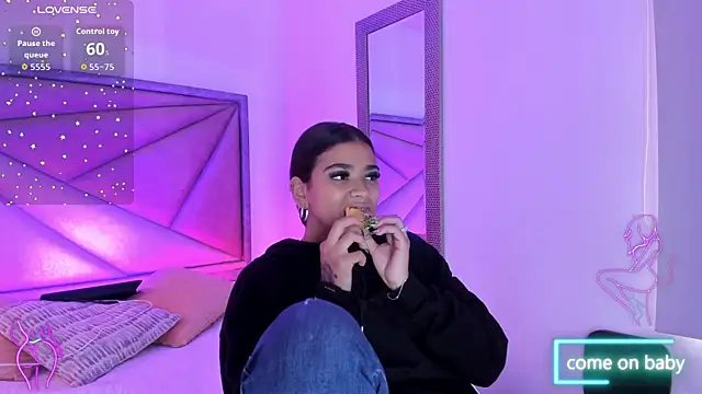 GiaFu online show from 10/17/25, 07:04