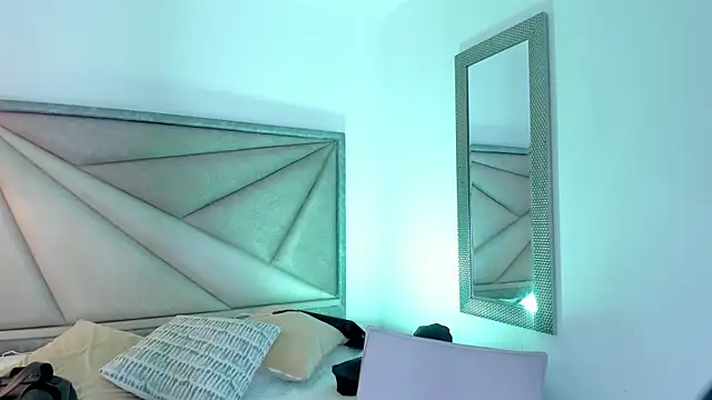 GiaFu online show from 10/09/25, 06:08