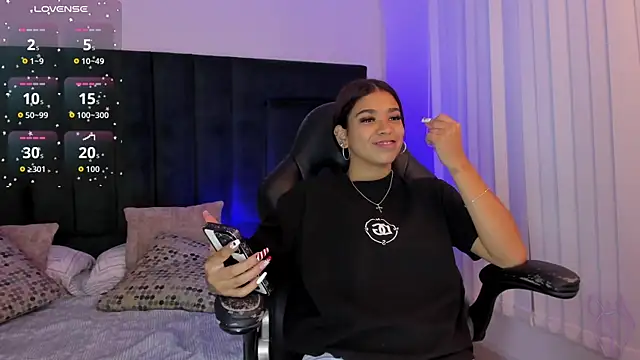 GiaFu online show from 12/22/25, 06:08