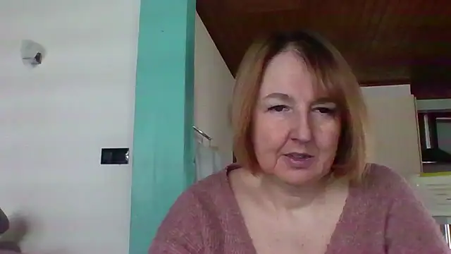 Snapshot of Sandcoq chatting on 02/06/26, 10:44 Sandcoq online show from 02/06/26, 10:44