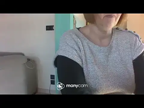 Snapshot of Sandcoq chatting on 02/06/25, 12:15 Sandcoq online show from 02/06/25, 12:15