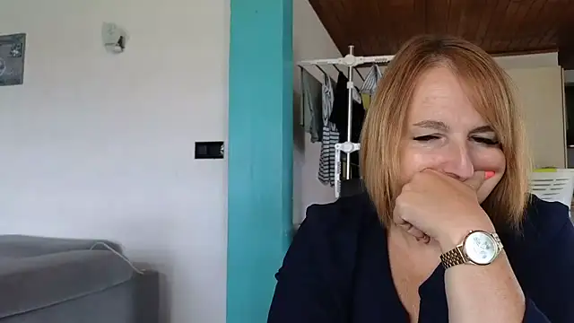 Snapshot of Sandcoq chatting on 06/05/26, 11:16 Sandcoq online show from 06/05/26, 11:16