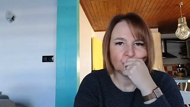 Snapshot of Sandcoq chatting on 12/04/25, 09:08 Sandcoq online show from 12/04/25, 09:08