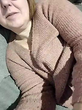 Snapshot of Sandcoq chatting on 02/03/25, 10:32 Sandcoq online show from 02/03/25, 10:32