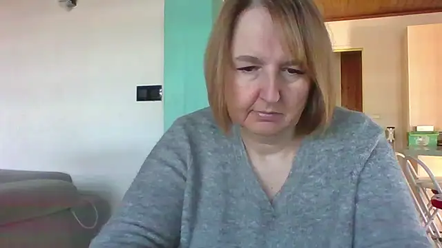 Snapshot of Sandcoq chatting on 02/24/26, 10:05 Sandcoq online show from 02/24/26, 10:05