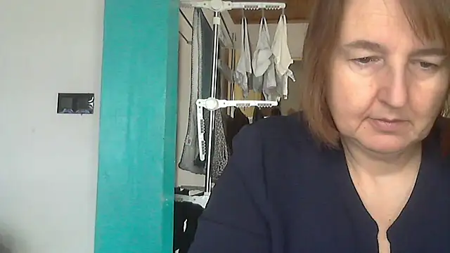 Snapshot of Sandcoq chatting on 11/17/25, 11:14 Sandcoq online show from 11/17/25, 11:14