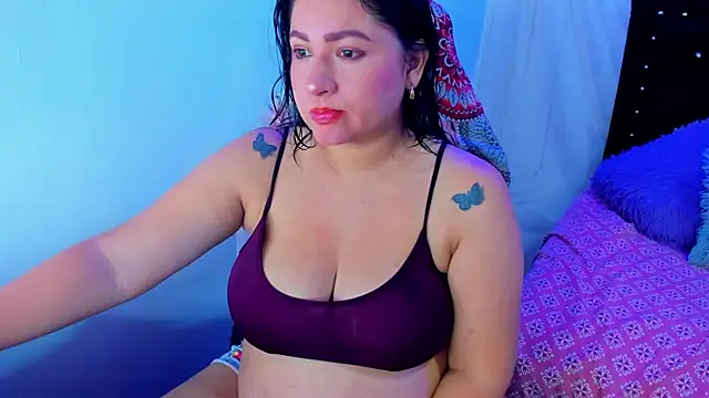 Snapshot of leny_ga chatting on 11/02/25, 01:21 leny ga online show from 11/02/25, 01:21