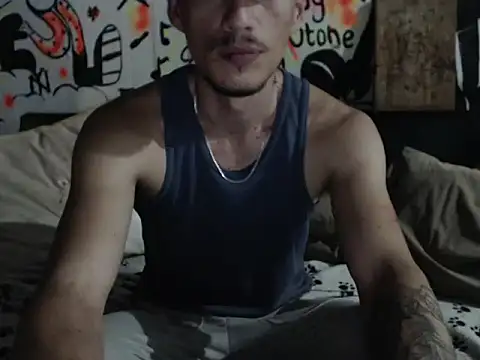 roystonee01 online show from 09/28/25, 10:00