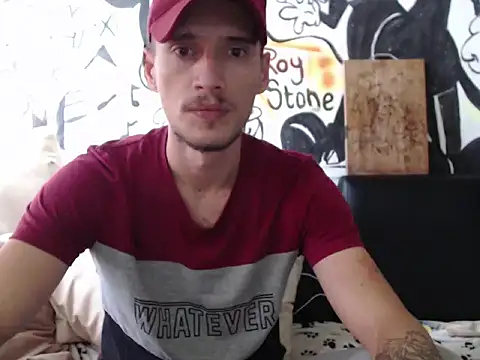 roystonee01 online show from 09/21/25, 11:37