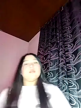 Snapshot of sharyl_24 chatting on 02/14/25, 12:51 sharyl 24 online show from 02/14/25, 12:51