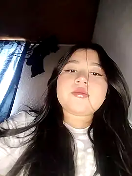 Snapshot of sharyl_24 chatting on 03/14/25, 09:43 sharyl 24 online show from 03/14/25, 09:43