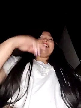 Snapshot of sharyl_24 chatting on 03/23/25, 01:31 sharyl 24 online show from 03/23/25, 01:31