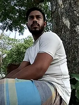 Snapshot of arafat_mia chatting on 04/11/26, 08:29 arafat mia online show from 04/11/26, 08:29