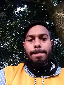 Snapshot of arafat_mia chatting on 01/18/26, 01:09 arafat mia online show from 01/18/26, 01:09