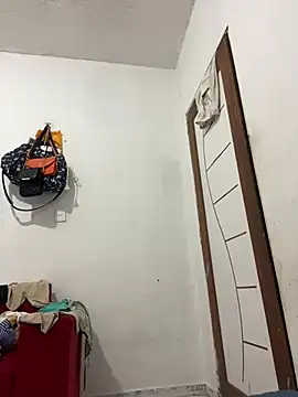 Carolinen online show from 02/13/25, 10:54