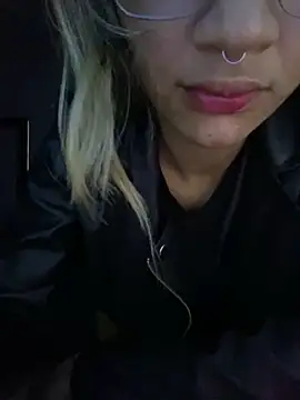 Carolinen online show from 02/13/25, 03:18