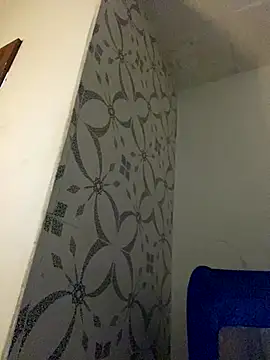 Carolinen online show from 11/04/25, 07:28