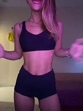 Carolinen online show from 02/11/26, 05:35