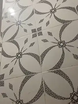 Carolinen online show from 10/03/25, 07:04