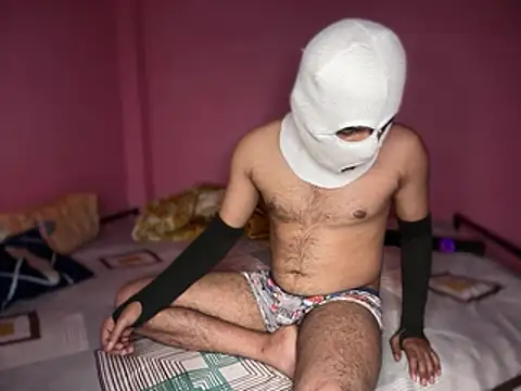 saviverma2024 online show from 02/19/26, 05:54