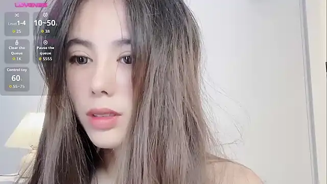 Snapshot of jiaozi-kiss chatting on 10/13/25, 02:02 jiaozi-kiss online show from 10/13/25, 02:02