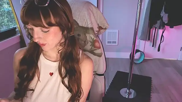 foxxyyyred online show from 02/10/26, 12:09