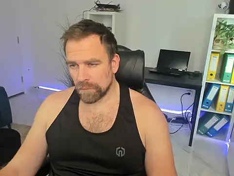 John-E-Dough online show from 12/04/25, 08:24