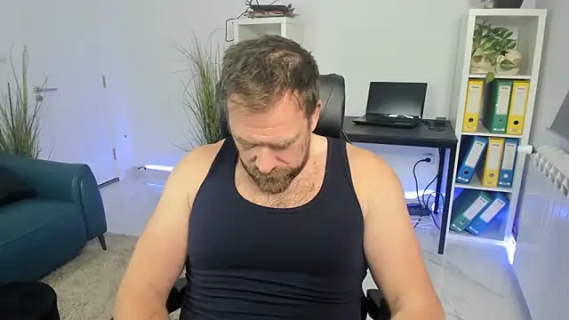 John-E-Dough online show from 12/03/25, 09:20