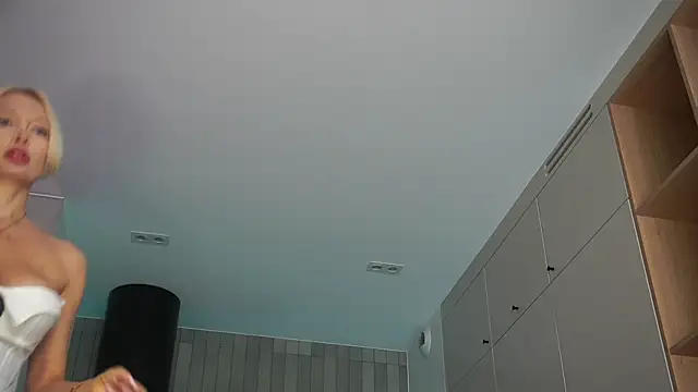 DreamSofia online show from 09/28/25, 08:32