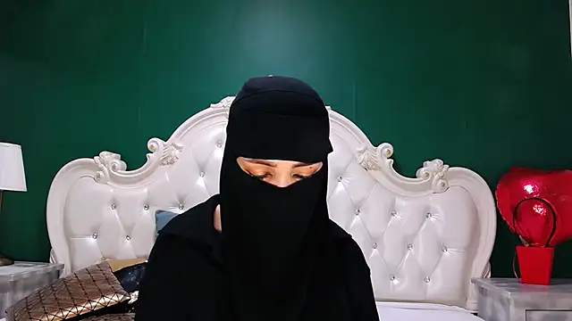 Snapshot of Hajar_Kar chatting on 02/19/25, 05:05 Hajar Kar online show from 02/19/25, 05:05