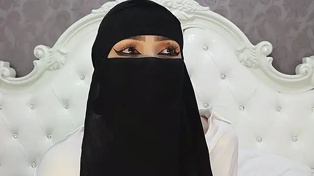 Snapshot of Hajar_Kar chatting on 07/06/26, 05:25 Hajar Kar online show from 07/06/26, 05:25