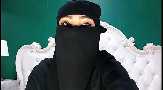 Snapshot of Hajar_Kar chatting on 03/06/25, 05:24 Hajar Kar online show from 03/06/25, 05:24