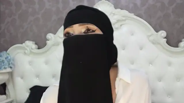 Snapshot of Hajar_Kar chatting on 07/11/26, 06:03 Hajar Kar online show from 07/11/26, 06:03
