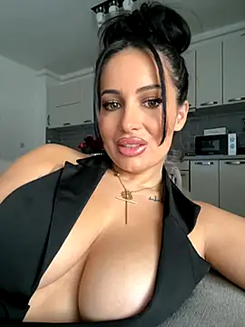 Snapshot of melissablack chatting on 09/15/25, 10:59 melissablack online show from 09/15/25, 10:59