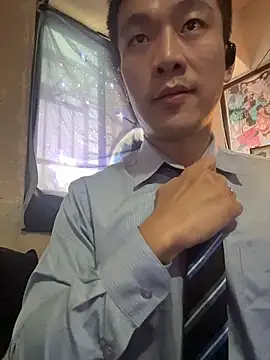 Snapshot of ex199212 chatting on 06/13/26, 07:17 ex199212 online show from 06/13/26, 07:17