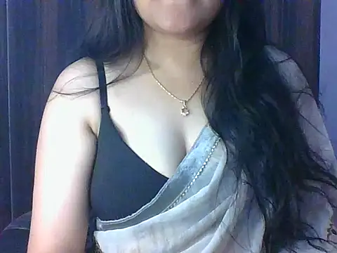 Snapshot of santurmom chatting on 05/13/26, 06:04 santurmom online show from 05/13/26, 06:04