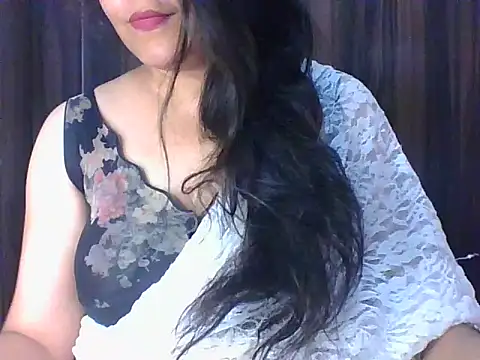 Snapshot of santurmom chatting on 04/29/26, 05:17 santurmom online show from 04/29/26, 05:17