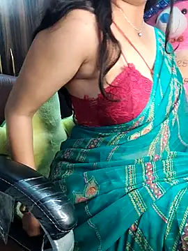 santurmom online show from 12/01/25, 06:09