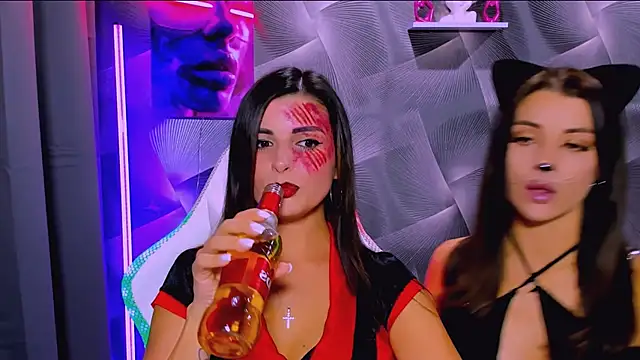 KayWuds online show from 10/31/25, 05:20