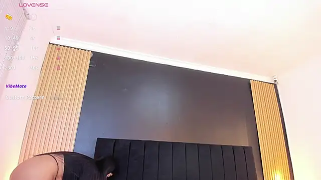 Snapshot of sweetsofia18 chatting on 03/18/25, 10:48 sweetsofia18 online show from 03/18/25, 10:48