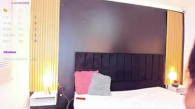 Snapshot of sweetsofia18 chatting on 03/04/25, 10:16 sweetsofia18 online show from 03/04/25, 10:16