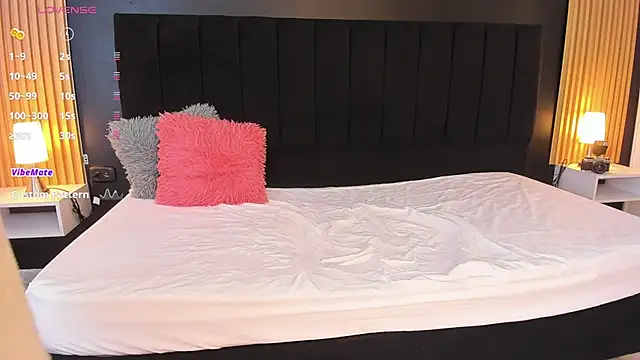 Snapshot of sweetsofia18 chatting on 03/07/25, 10:24 sweetsofia18 online show from 03/07/25, 10:24