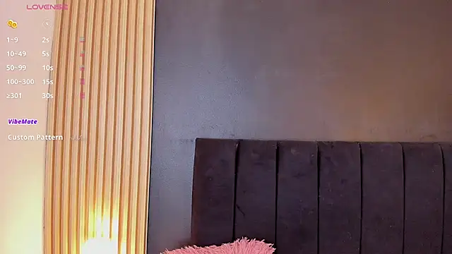 sweetsofia18 online show from 05/17/26, 06:52